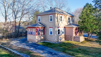 7 E Dracut Rd, Methuen, MA 01844