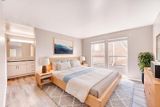 3815 Harrison St Unit 103, Oakland, CA 94611