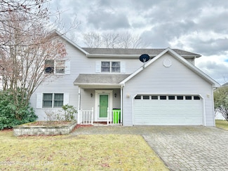 270 Fairwood Blvd, Mountain Top, PA 18707