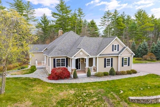 65 Lake Rd, Brentwood, NH 03833