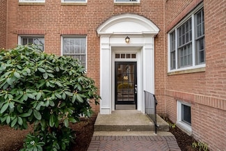 46 Browne St Unit 1, Brookline, MA 02446