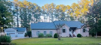 249 Spicers Creek Dr, Oriental, NC 28571