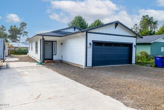 5465 Palisades Dr, Lincoln City, OR 97367
