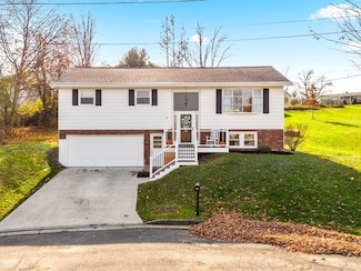 24 Crescent Dr, Apalachin, NY 13732