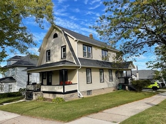 1129 S 12th St, Sheboygan, WI 53081