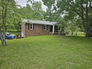 1207 Old Charlotte Rd, White Bluff, TN 37187