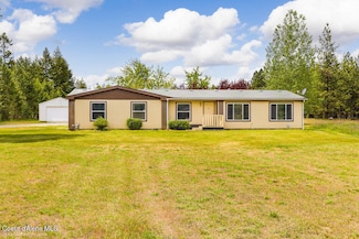 9619 Hauser Lake Rd, Hauser, ID 83854