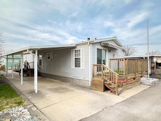 24331 Farrand St, Harrison Township, MI 48045