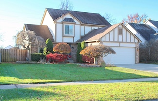 28772 Wales Dr, Chesterfield, MI 48047