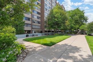 750 Washington Rd Unit 205, Pittsburgh, PA 15228