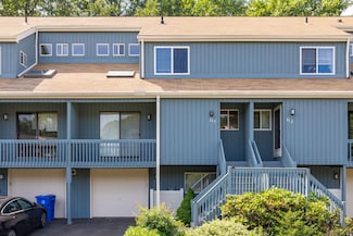 253 Sunwood Dr, Shelton, CT 06484