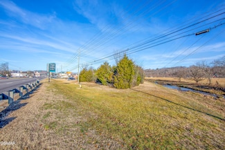 316 E Main St, Sevierville, TN 37862