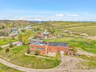 5400 Frontage Rd, Manhattan, MT 59741