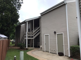 176 April Point Dr N Unit I176, Montgomery, TX 77356
