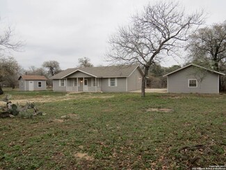 100 Ranch Rd, Somerset, TX 78069