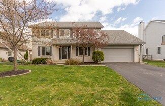 2141 Old Trail Rd, Perrysburg, OH 43551