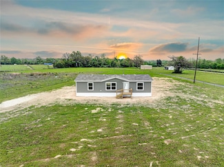 873 Golden Acres St, Buffalo, TX 75831