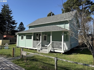 88382 Pederson Dr, Bandon, OR 97411
