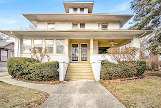 116 Forest Ave, Riverside, IL 60546