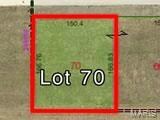 18060 W Oxford Rd, Staunton, IL 62088
