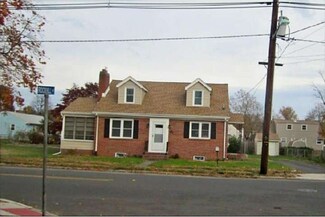 362 Klockner Rd, Trenton, NJ 08619