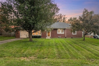 64 Forest Dr, Jeffersonville, IN 47130