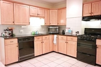 18 Union St Unit 1, Charlestown, MA 02129