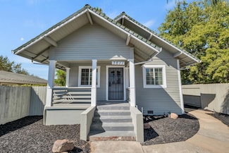 3811 15th Ave, Sacramento, CA 95820