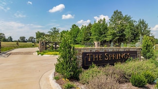 15 Cedar Ct, Searcy, AR 72143