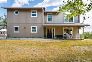 18450 Golden Oaks Dr, Jamestown, CA 95327