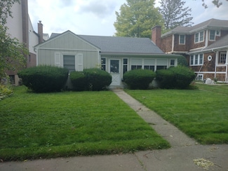 2024 Schiller Ave, Wilmette, IL 60091
