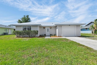 434 SE Langfield Ave, Port Saint Lucie, FL 34984