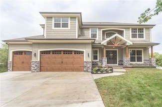13768 Lookout Dr, Kansas City, MO 64139