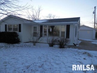 2412 12th St, Silvis, IL 61282