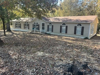 2015 Bell Rd, Courtland, MS 38620