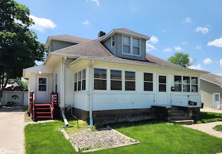306 W Main St, Knoxville, IA 50138