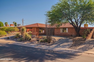 700 S Santa Ana Dr, Tucson, AZ 85710