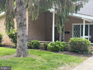44 S Brookside Rd, Springfield, PA 19064