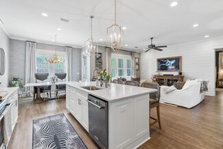 48 Chapman St, Santa Rosa Beach, FL 32459