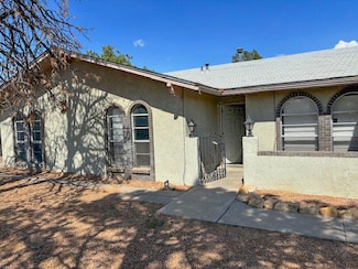 9904 Palmer Ct NW, Albuquerque, NM 87114