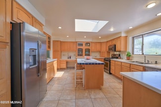 1402 N Camino Miraflores, Tucson, AZ 85745