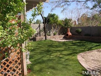 625 W Panorama Vista Dr, Tucson, AZ 85704