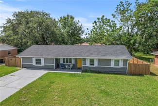 3016 Reiter Dr, Auburndale, FL 33823