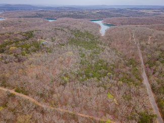 000 Tomahawk Hills Unit Parcels 1-26, Shell Knob, MO 65747