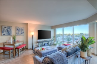 322 Karen Ave Unit 301, Las Vegas, NV 89109
