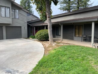592 W Barstow Ave, Fresno, CA 93704