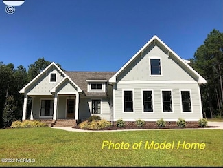 779 Breezewood Dr SE, Bolivia, NC 28422