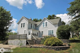 1253 R Ave, Clarinda, IA 51632