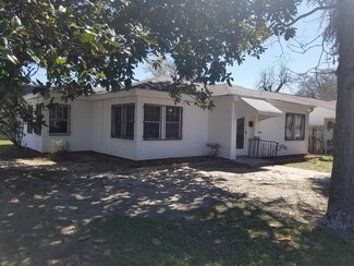 2424 19th Ave, Gulfport, MS 39501