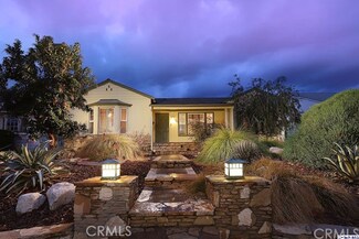 2011 W Kenneth Rd, Glendale, CA 91201
